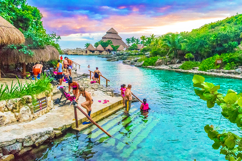 https://azultravelonline.com/blog/wp-content/uploads/2017/06/caleta-xcaret.jpg