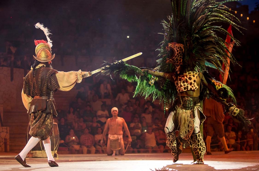 https://azultravelonline.com/blog/wp-content/uploads/2017/06/xcaret_night_6.jpg