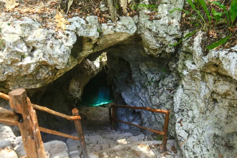 Cenote-Casa-Tortuga-cenote-Wisho-1200x800.jpg